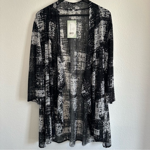 Keren Hart Black & White Patterned Lightweight Cardigan – Size 1X NWT - Picture 1 of 7